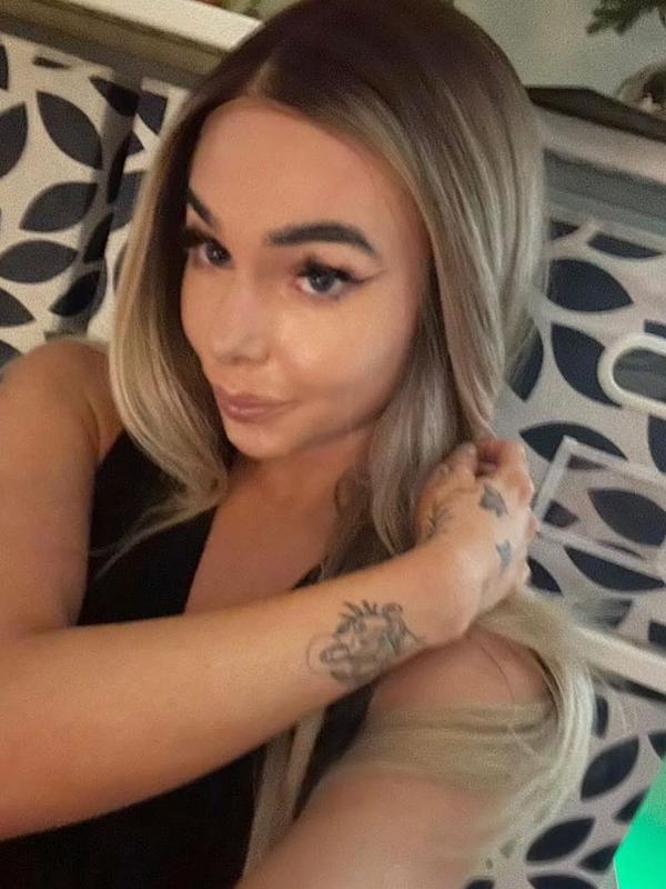 Photo 5 of liaisbarbie 